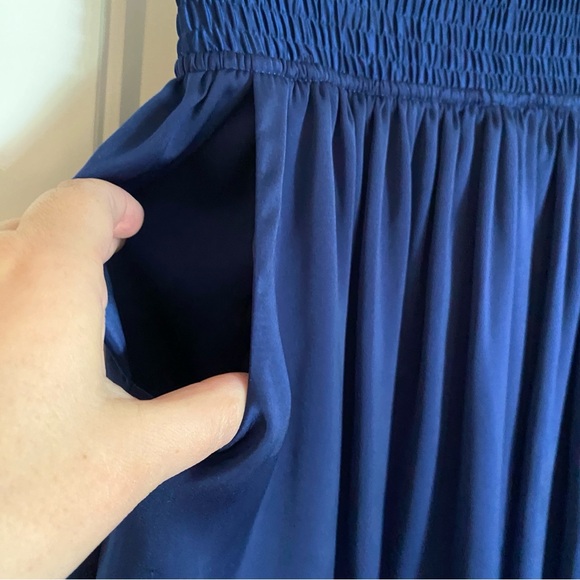 Banana Republic Navy Mini Skirt Size M - Picture 3 of 8